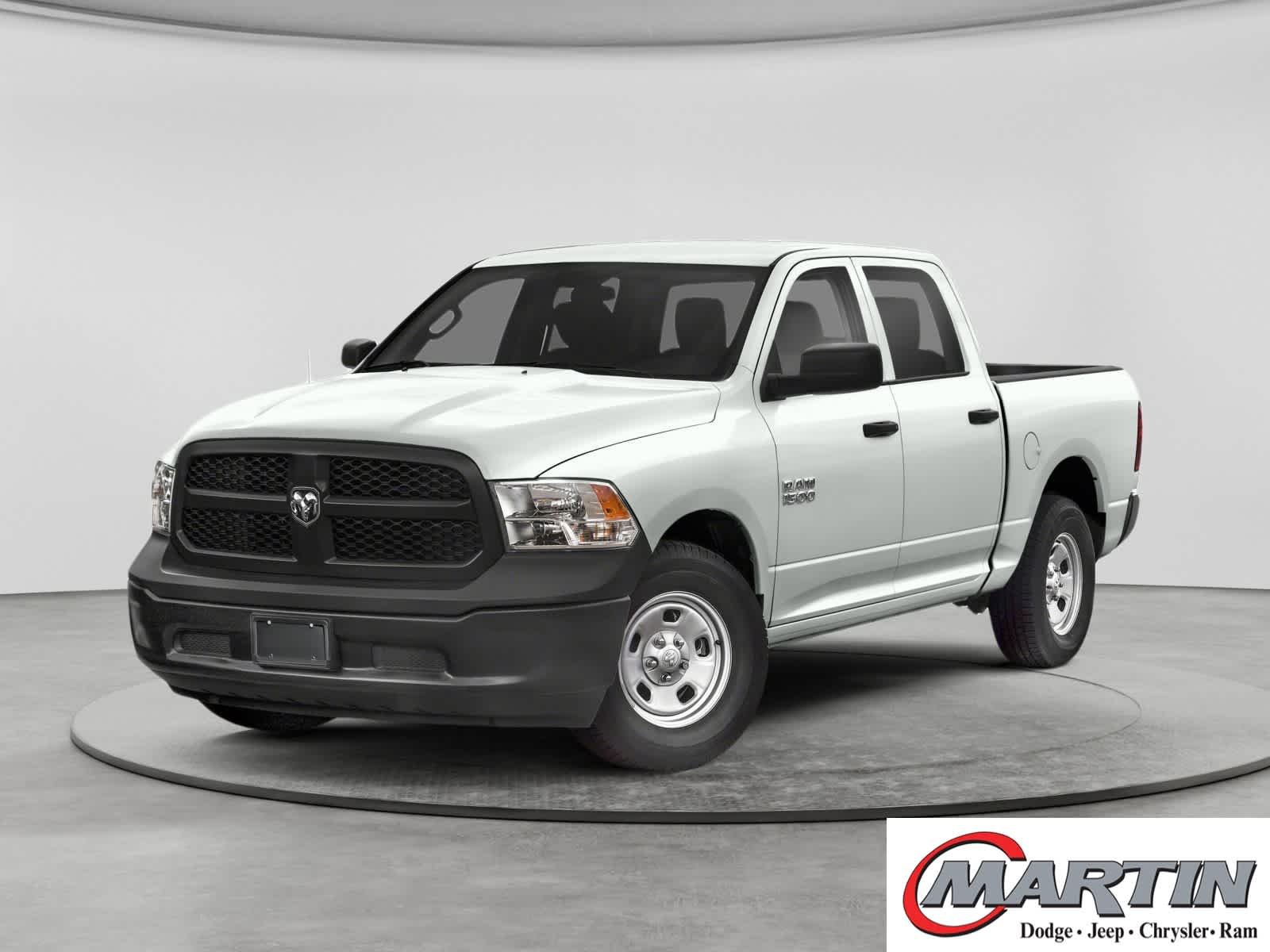 2015 RAM 1500 Express 4x4 Crew Cab's photo
