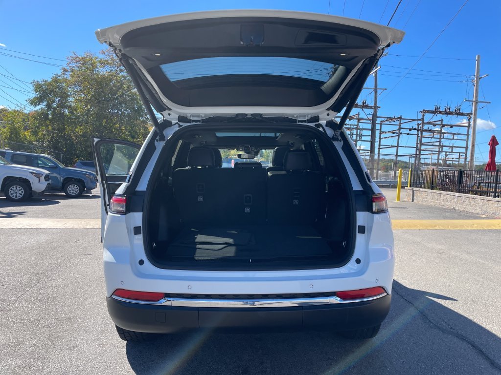 Certified Used 2024 White Jeep 4xe image 13