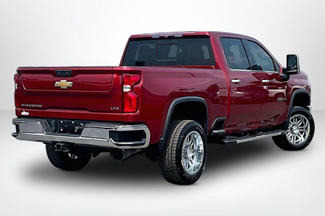 2023 Chevrolet Silverado 2500HD LTZ - Photo 6