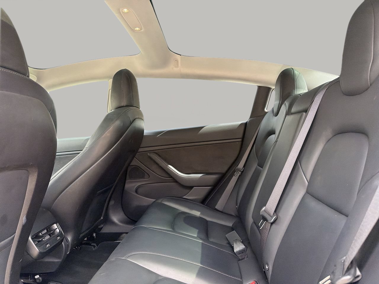 Used 2018 Black Tesla Long Range image 15