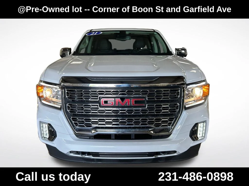 Used 2021 White GMC Denali image 8