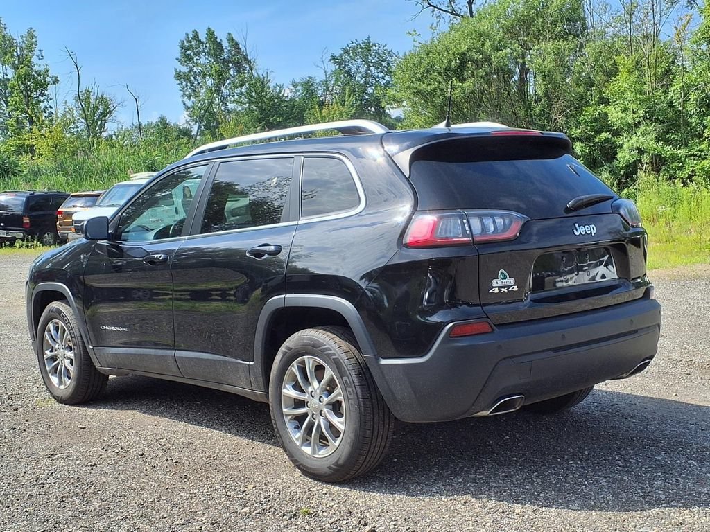 Used 2020 Black Jeep Latitude Lux 4x4 image 6
