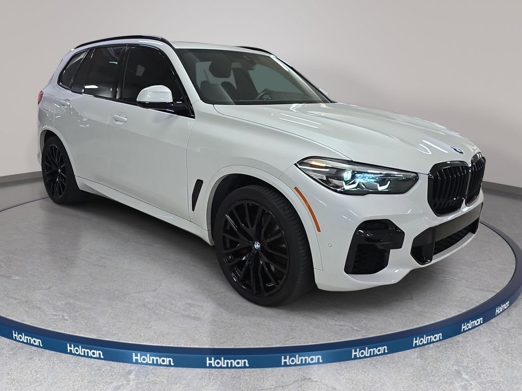 Certified Used 2023 Mineral White Metallic BMW xDrive40i image 3