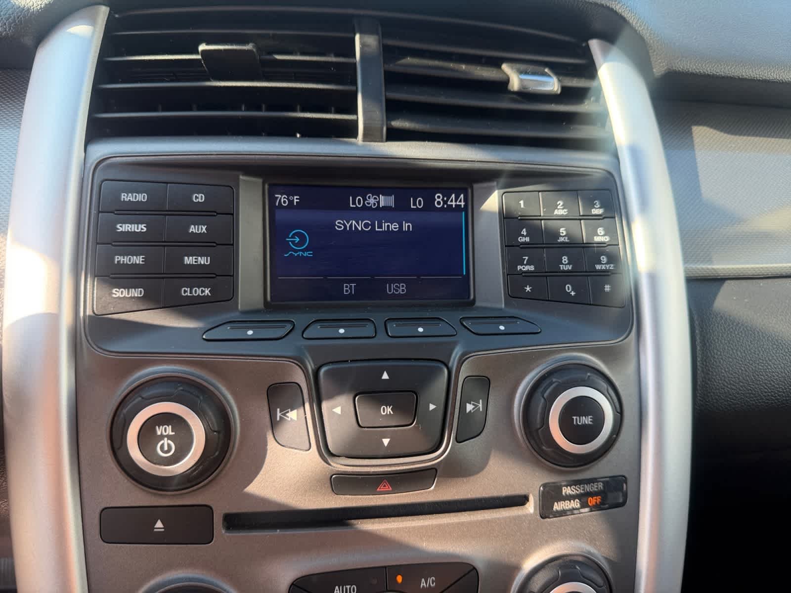 Used 2014 Ingot Silver Metallic Ford SEL image 23