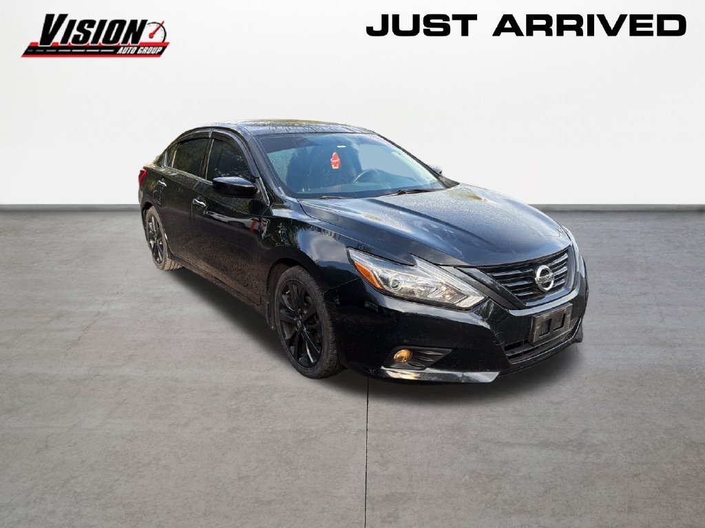 Used 2018 Black Nissan 2.5 SR image 3