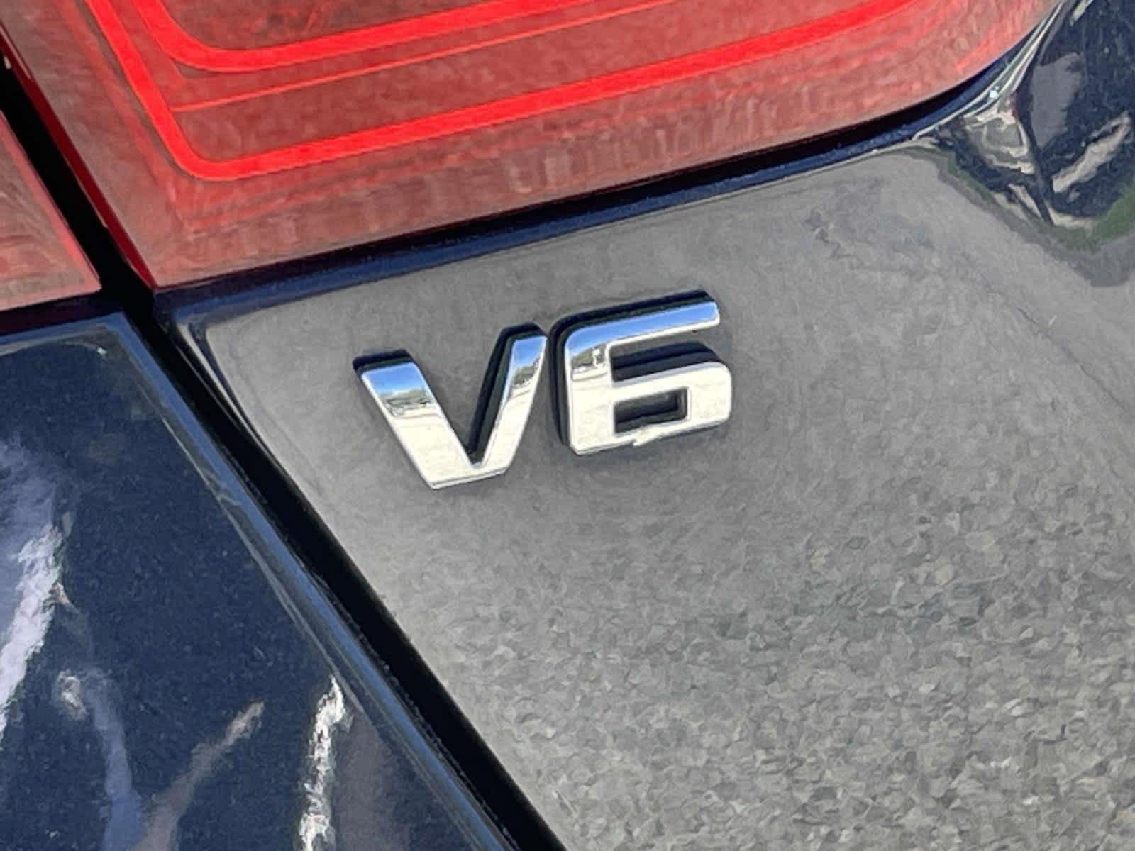 Used 2016 Blue Velvet Metallic Chevrolet LT image 19