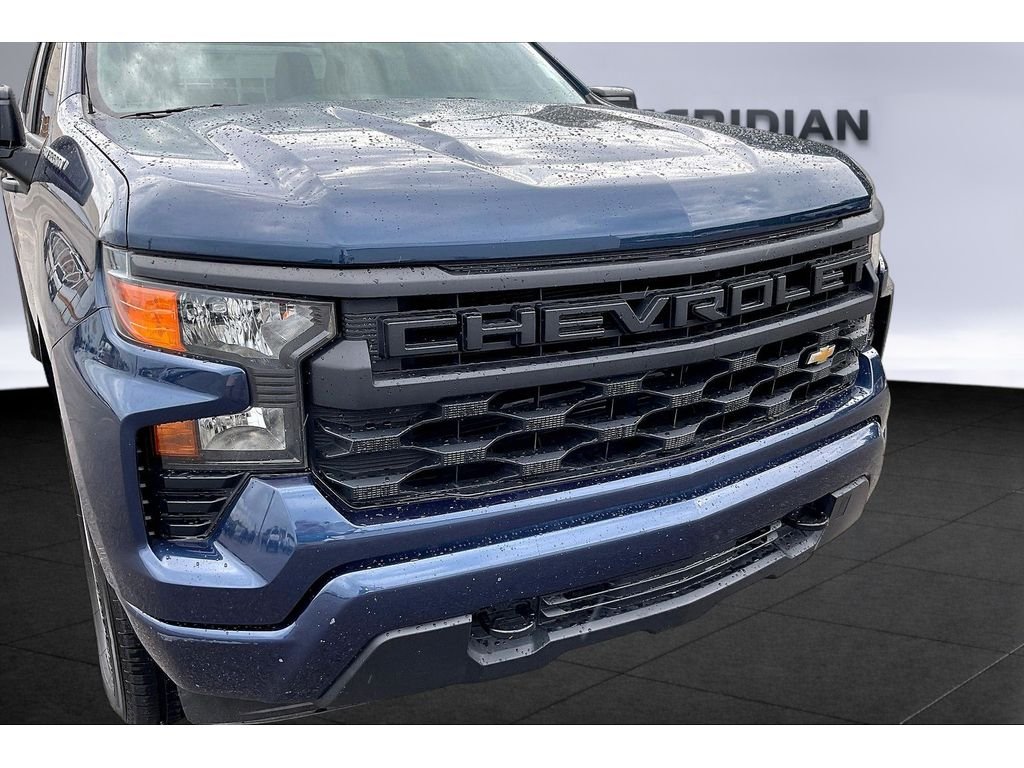 Used 2022 Northsky Blue Metallic Chevrolet Custom image 20