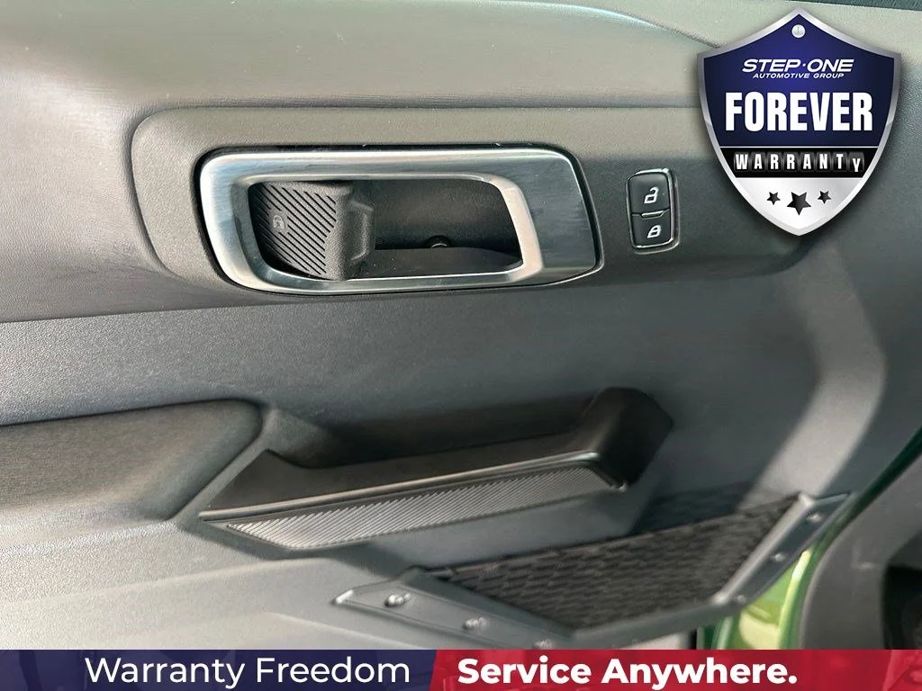 Used 2025 Green Ford Badlands image 12