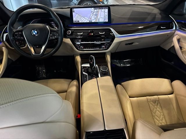 Used 2023 Black BMW 540i xDrive image 18