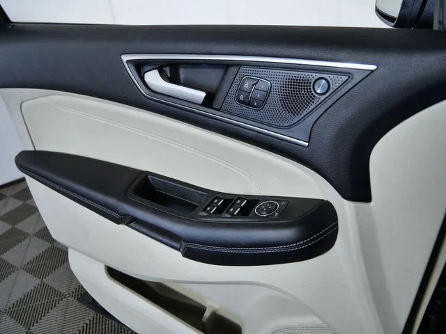 Used 2023 Black Ford Titanium image 25