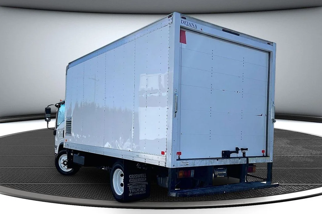 2022 Isuzu NRR - Photo 4