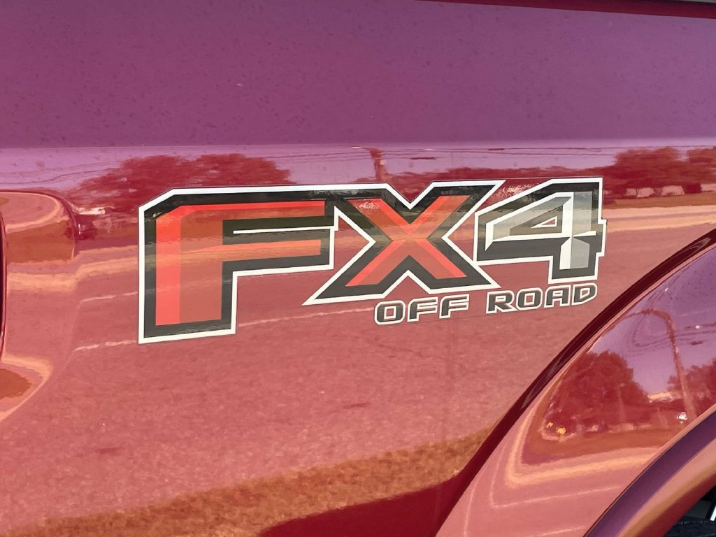Used 2015 Red Ford Lariat image 8
