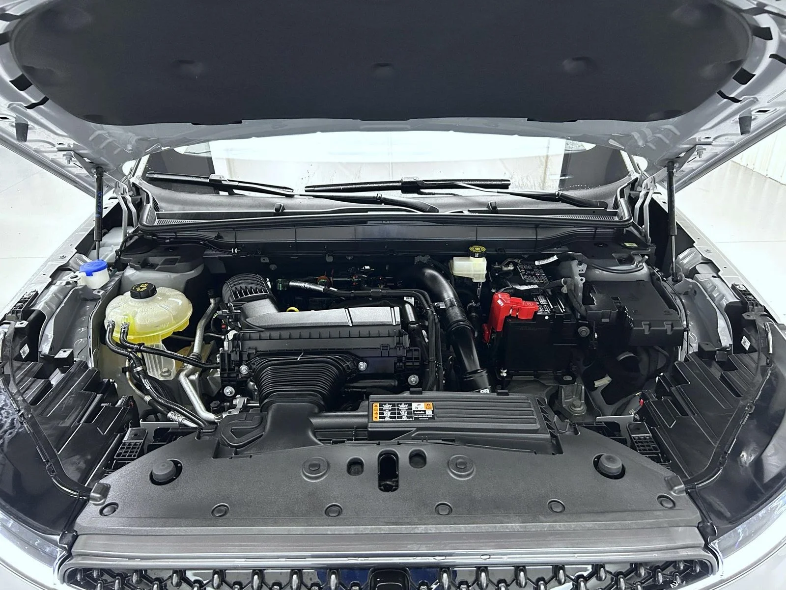 Used 2026 Gray Lincoln Premiere image 24