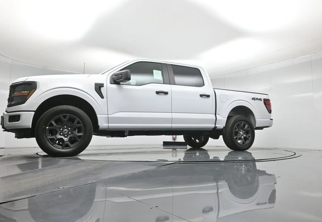 New 2026 Oxford White Ford STX image 6