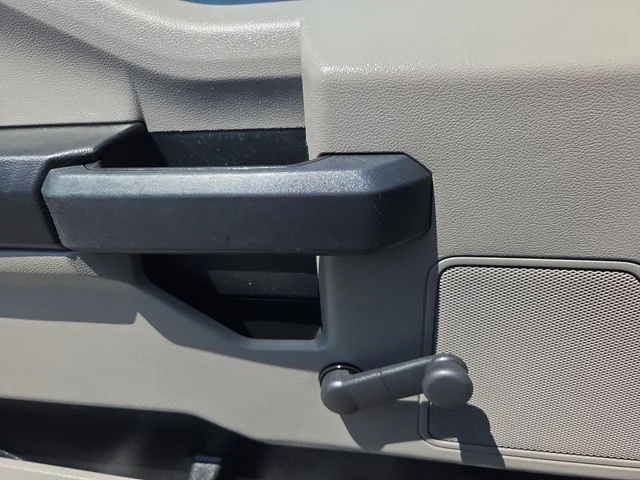 Used 2018 White Ford XL image 14