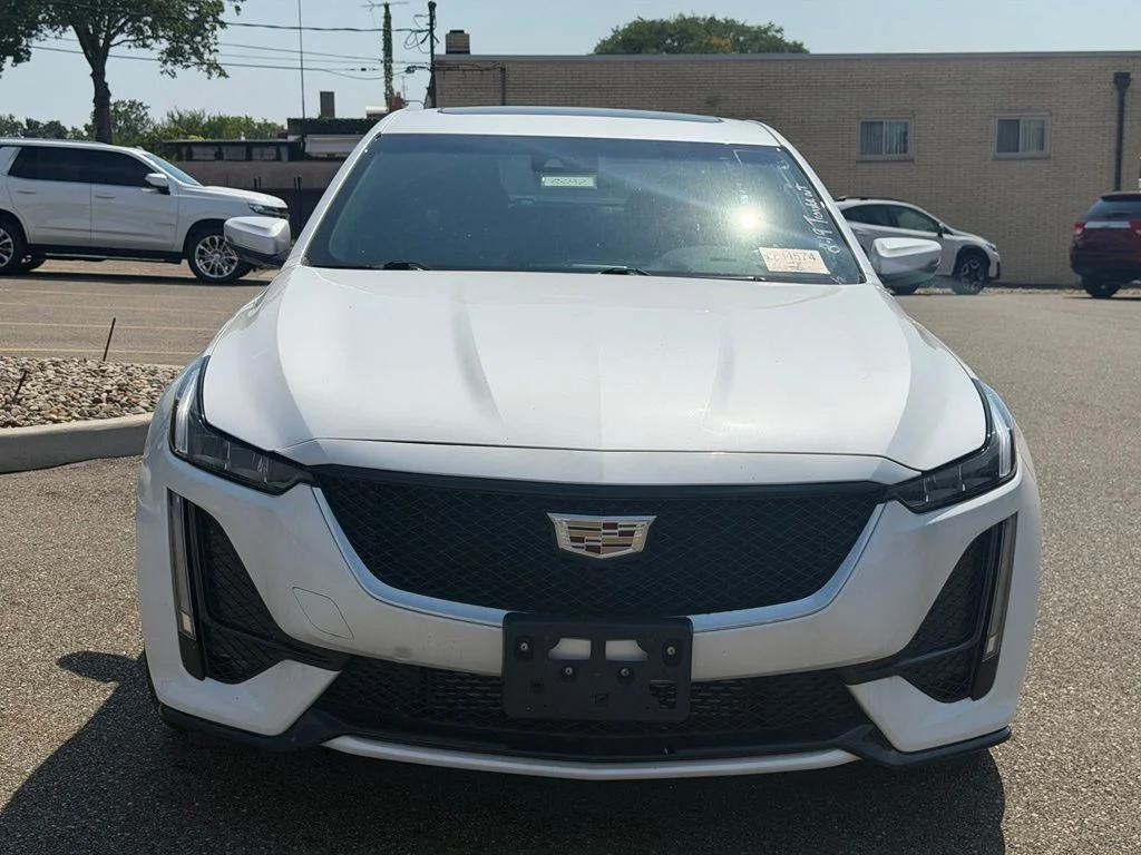 Used 2020 White Cadillac Sport image 8