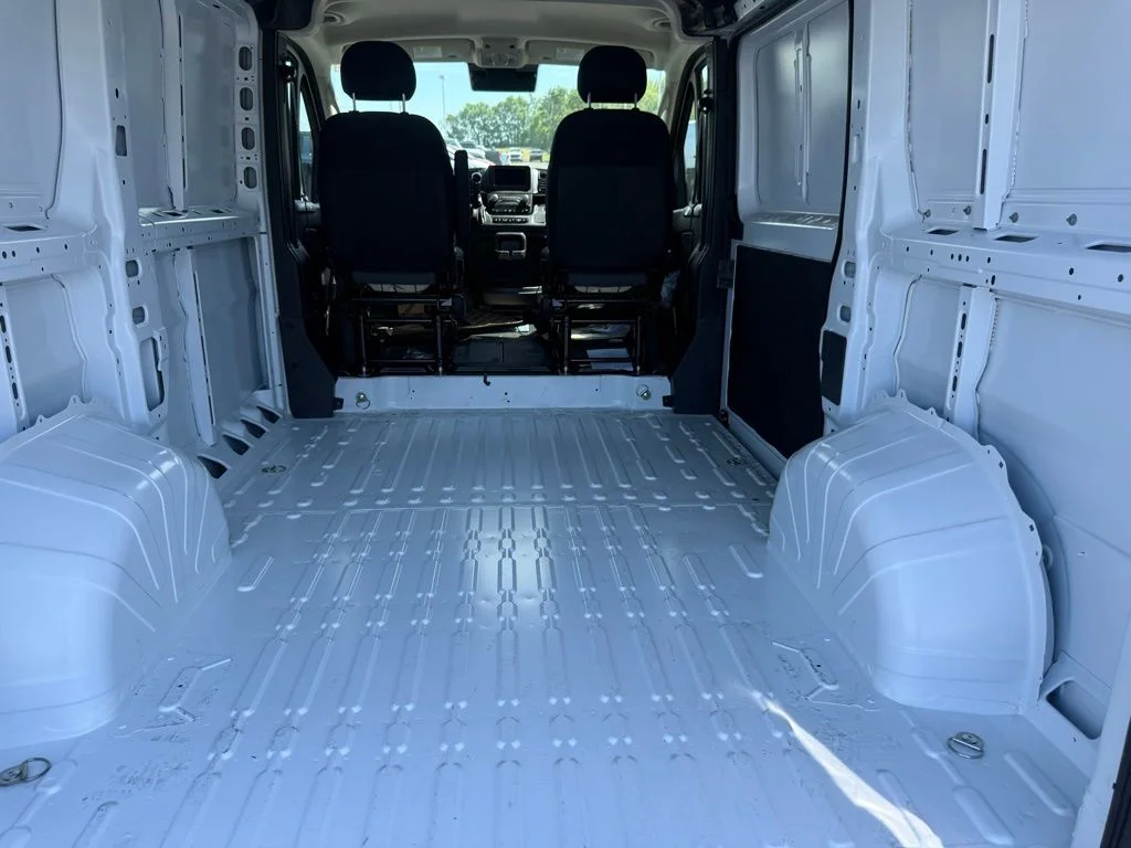 New 2026 Bright White Clear-Coat Exterior Paint RAM Low Roof image 34