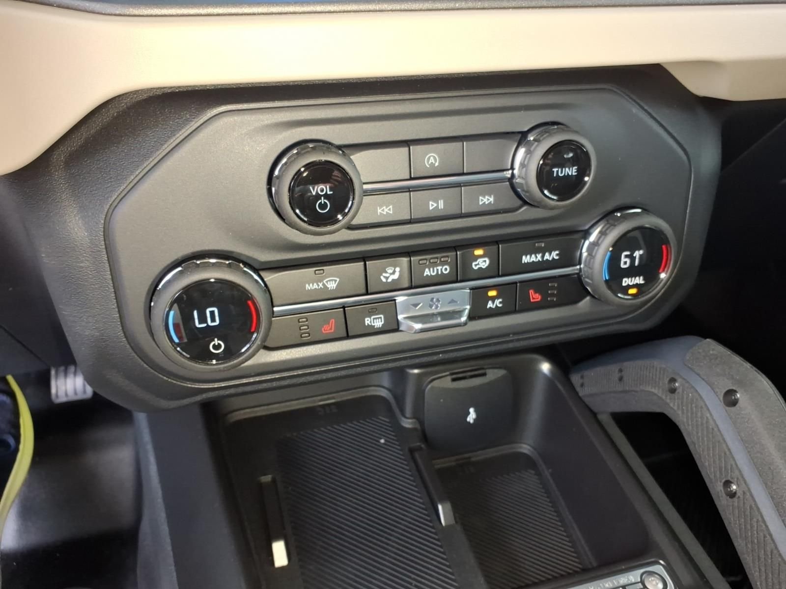 New 2026 Oxford White Ford Big Bend® image 21