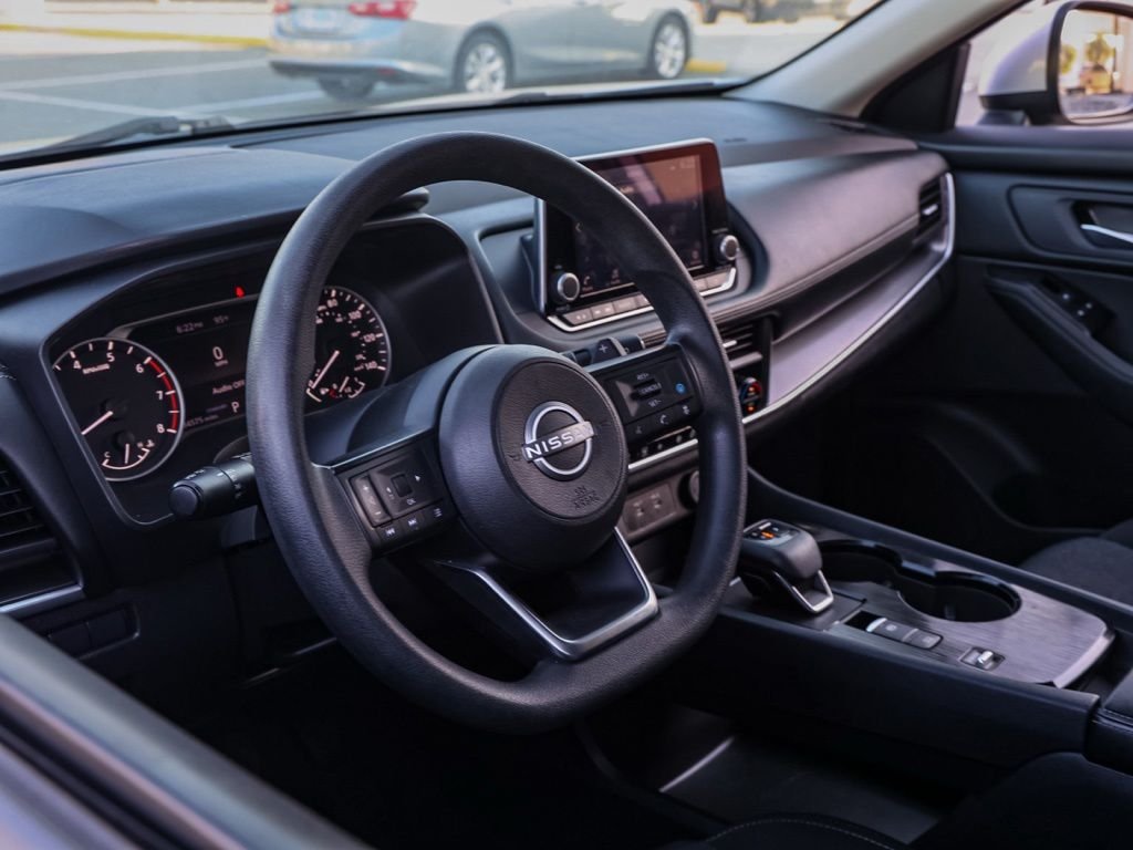 Used 2024 Silver Nissan SV image 13