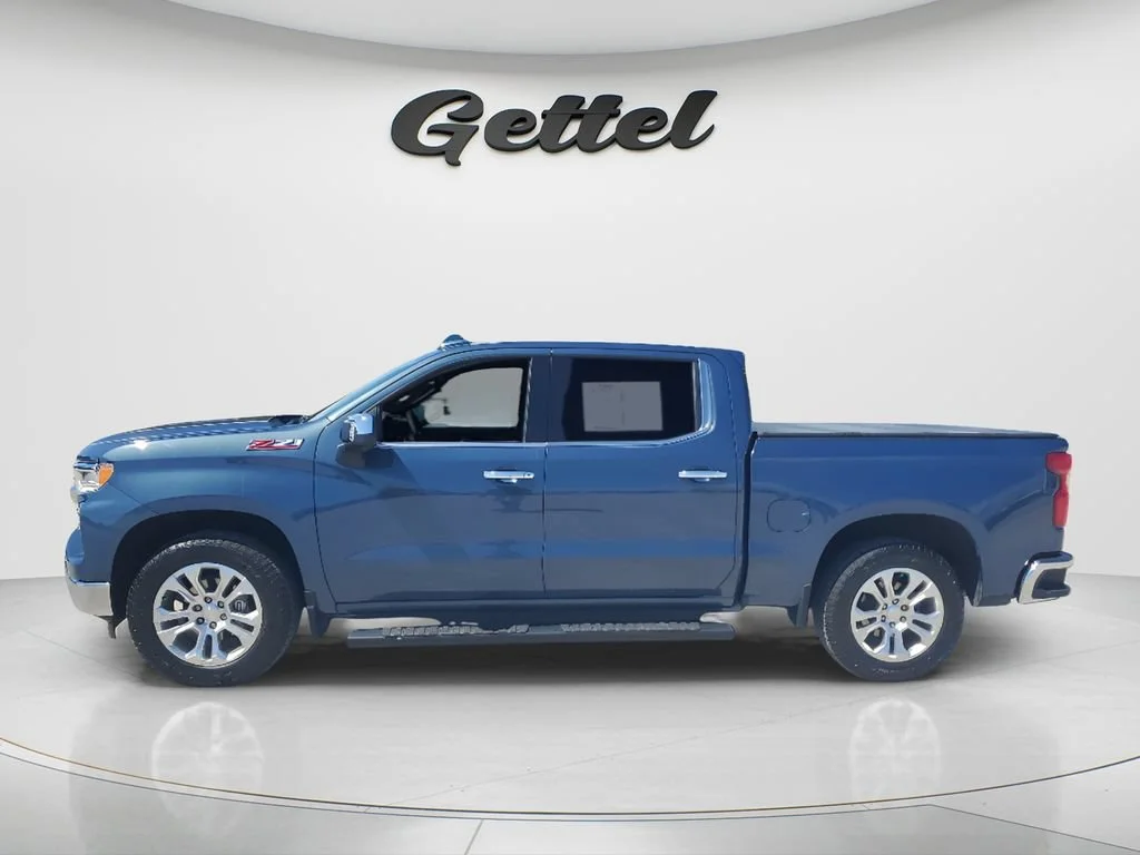 Used 2024 Lakeshore Blue Metallic Chevrolet LTZ image 8