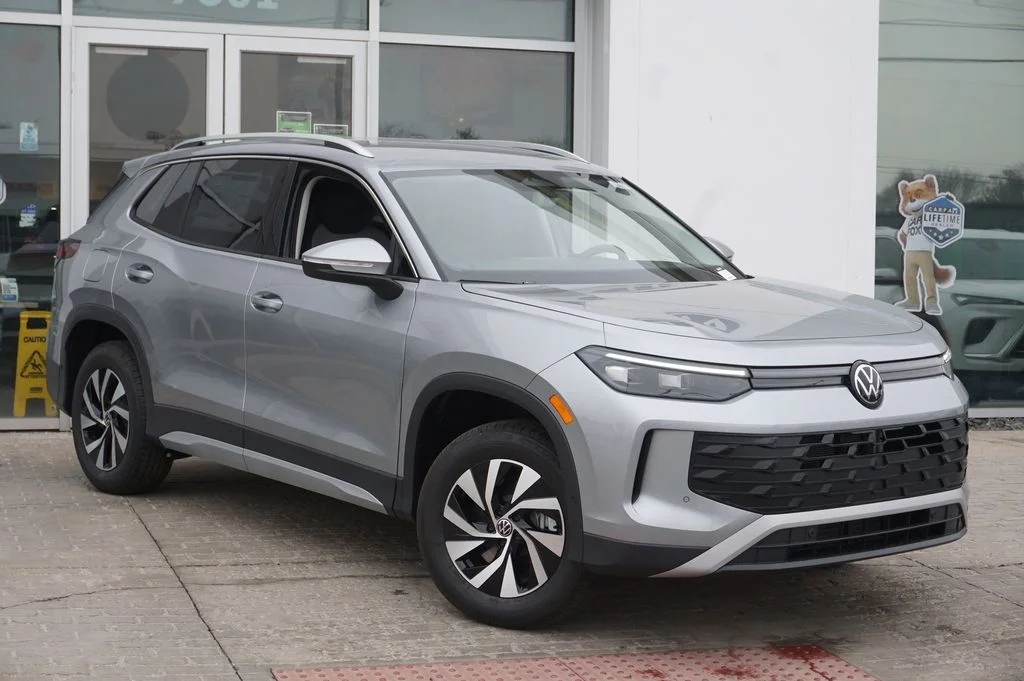 New 2026 Silver Volkswagen 2.0T S image 4