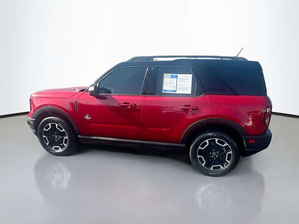 Used 2021 Rapid Red Metallic Tinted Clearcoat Ford Outer Banks image 4