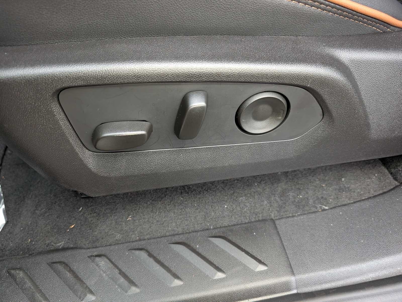 2026 GMC Canyon AT4 - Photo 31