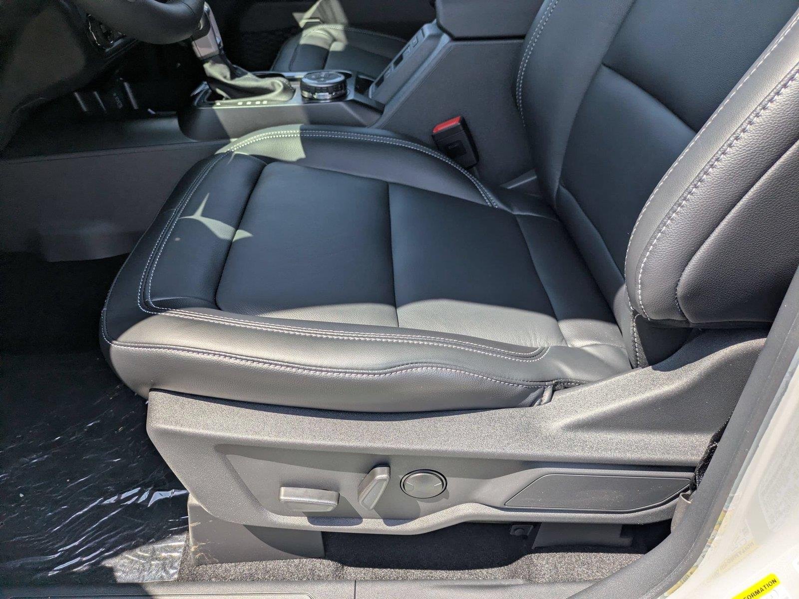 New 2026 Avalanche Gray Ford Outer Banks® image 14