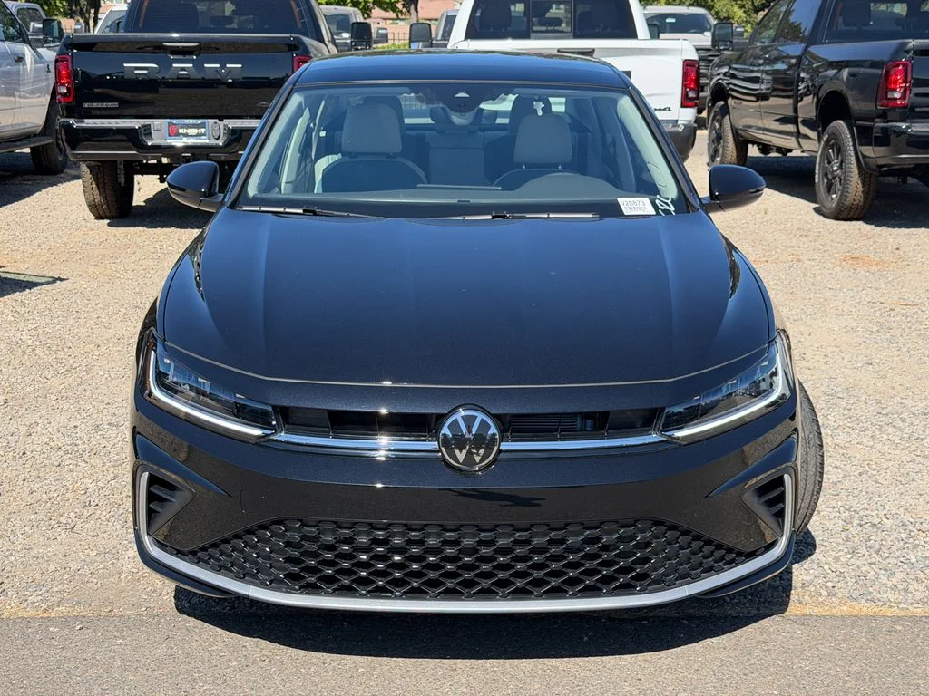 New 2026 Deep Black Pearl Volkswagen 1.5T SE image 4