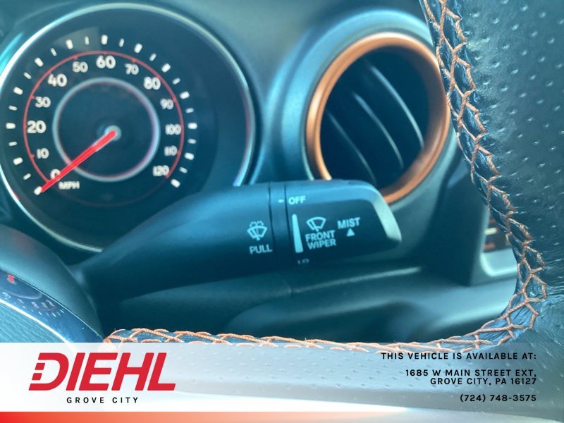Used 2021 Black Jeep Mojave image 29