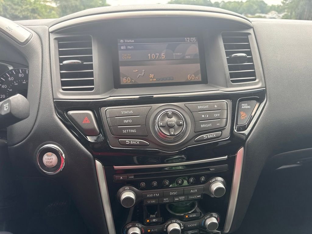 Used 2013 Silver Nissan SV image 14