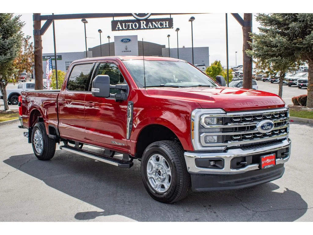 2026 Ford F-250 Super Duty XLT - Photo 2