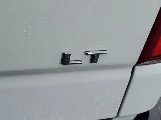 Used 2022 Summit White Chevrolet LT Trail Boss image 27