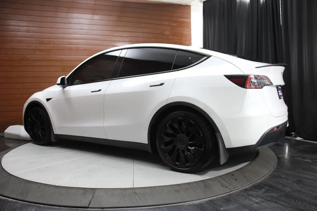 Used 2022 Pearl White Multi-Coat Tesla Performance image 7