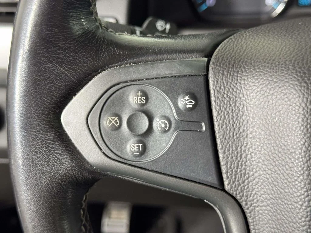 Used 2020 Gray Chevrolet LT image 22
