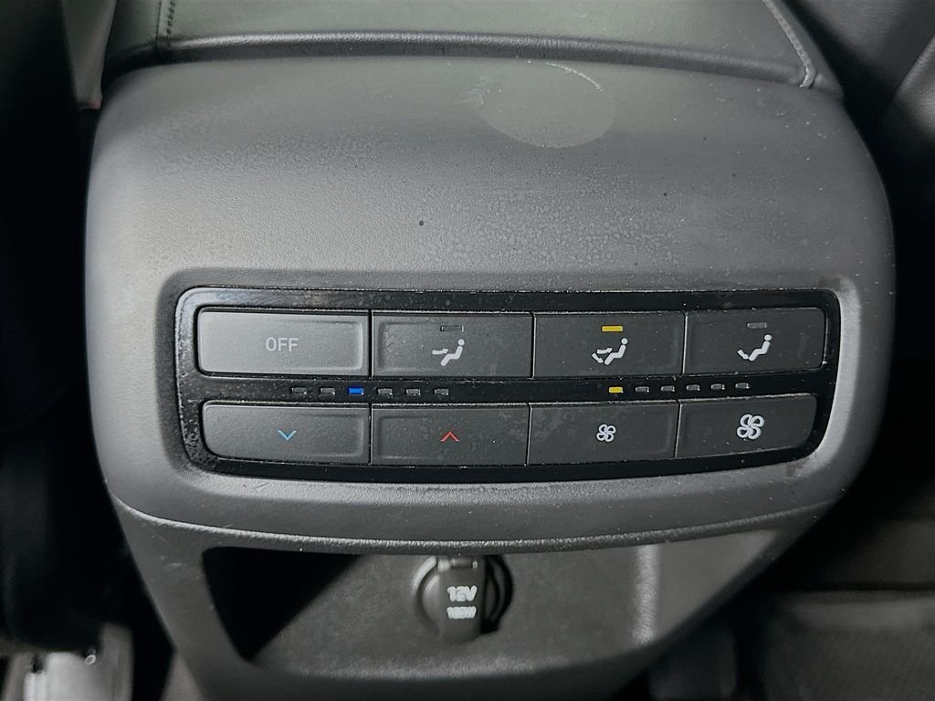 Used 2023 Silver Hyundai SEL image 25