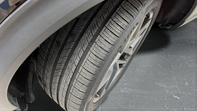 Used 2025 Agate Black Metallic Ford ST-Line image 43