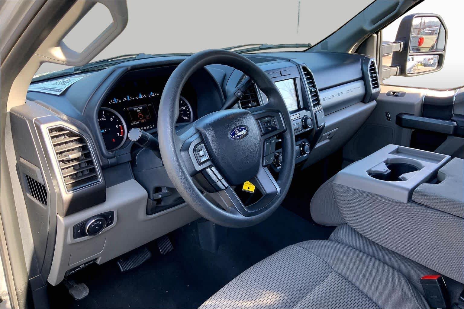 Used 2022 Iconic Silver Ford XLT image 18