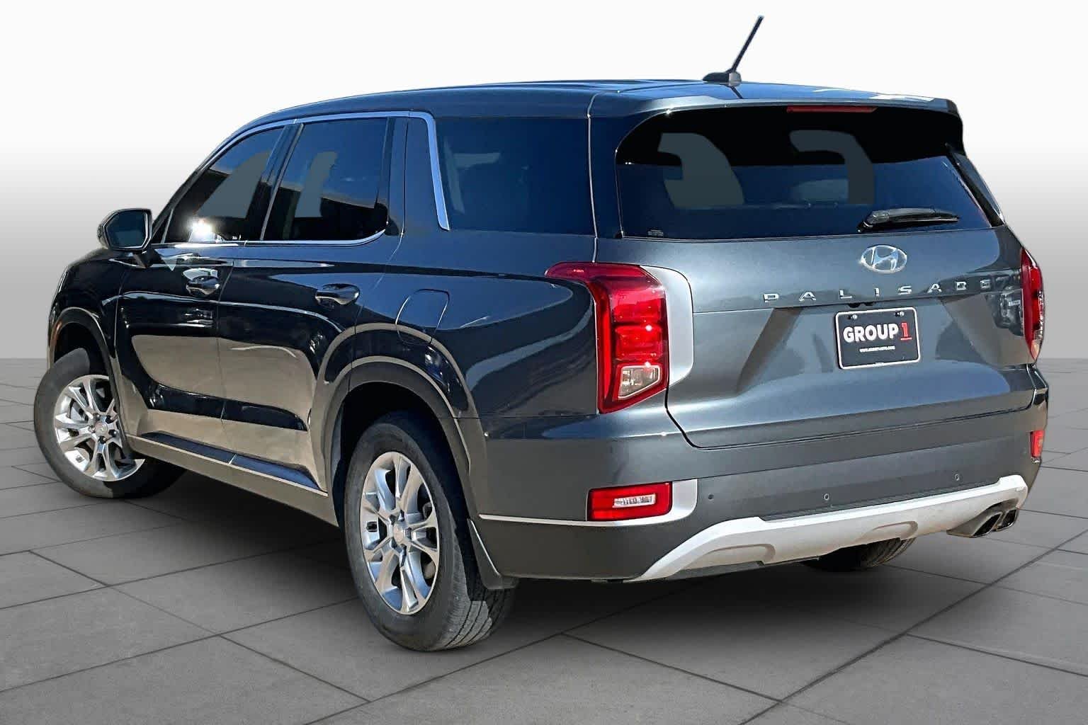 Used 2021 Steel Graphite Hyundai SE image 12