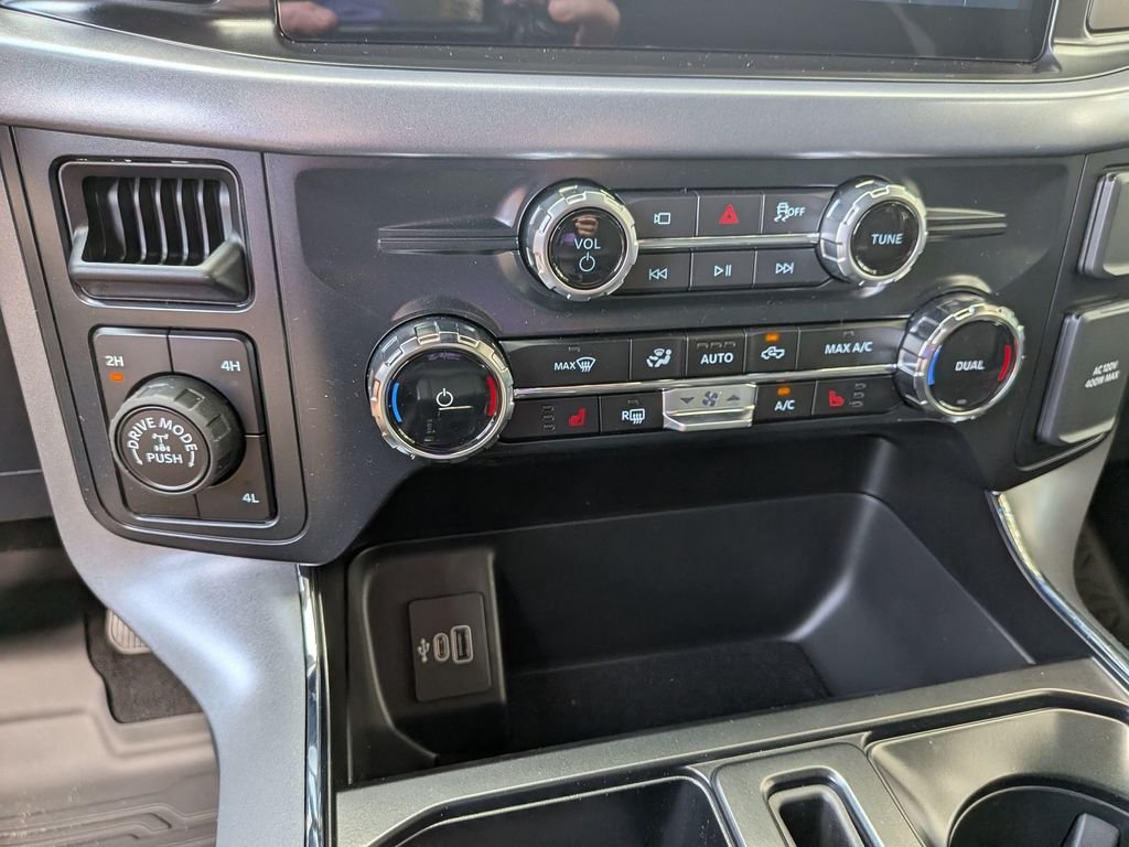 New 2026 Oxford White Ford XLT image 20