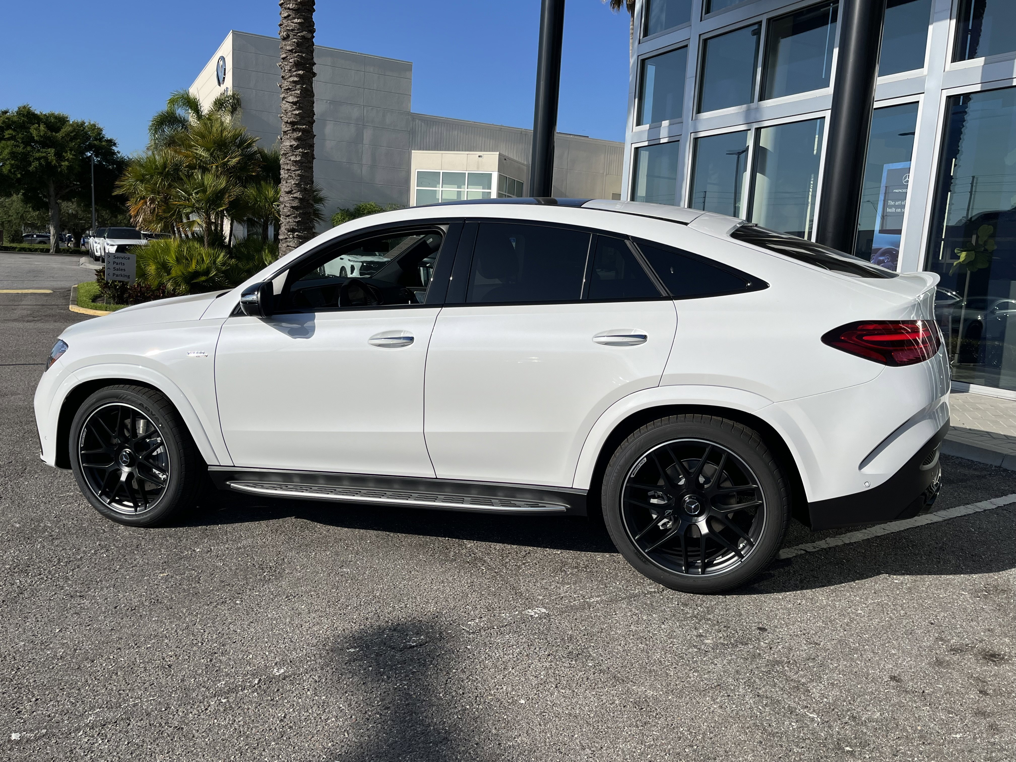 New 2026 MOONLIGHT WHITE Mercedes-Benz AMG® GLE 53 image 4