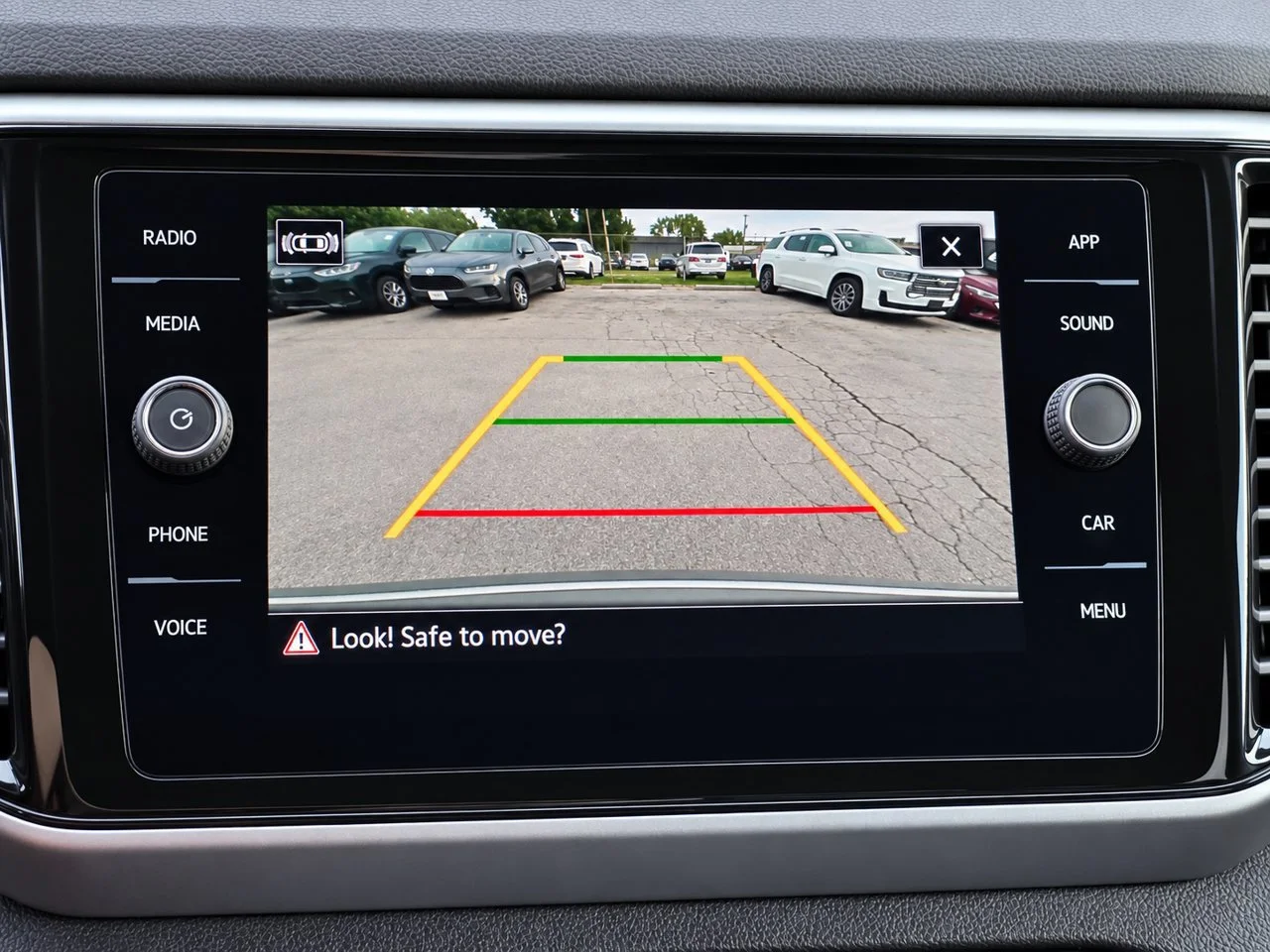 2022 Volkswagen Atlas Cross Sport SE w/Tech - Photo 18