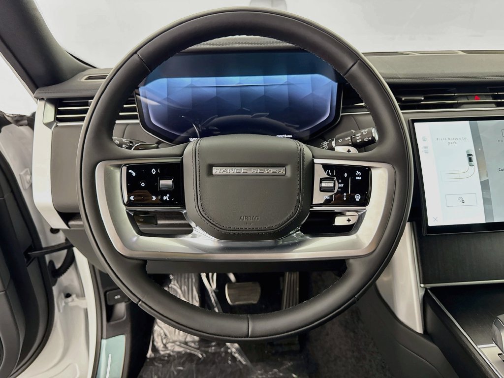 New 2027 Fuji White Land Rover SE image 11