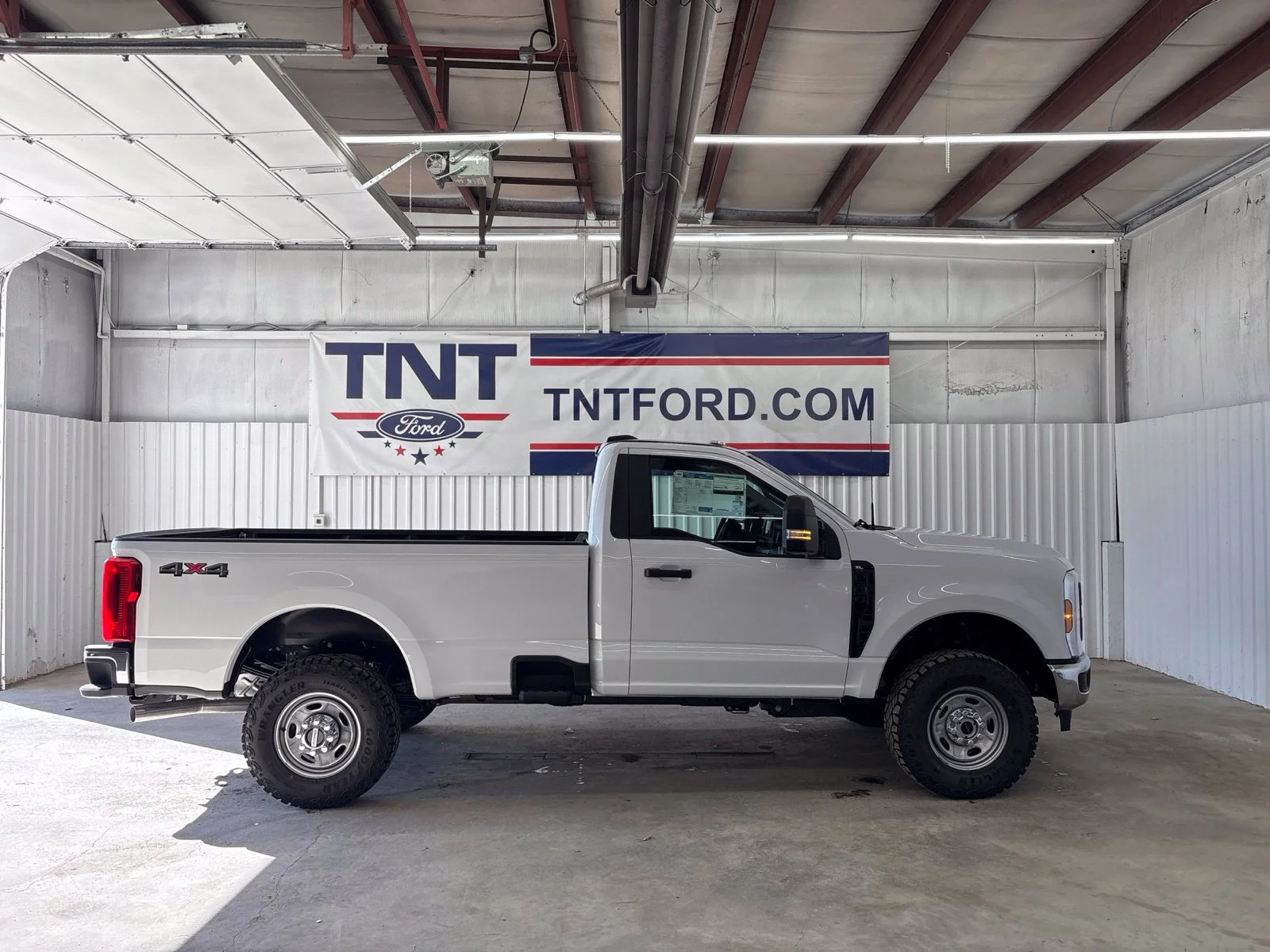2027 Ford F-350 Super Duty XL