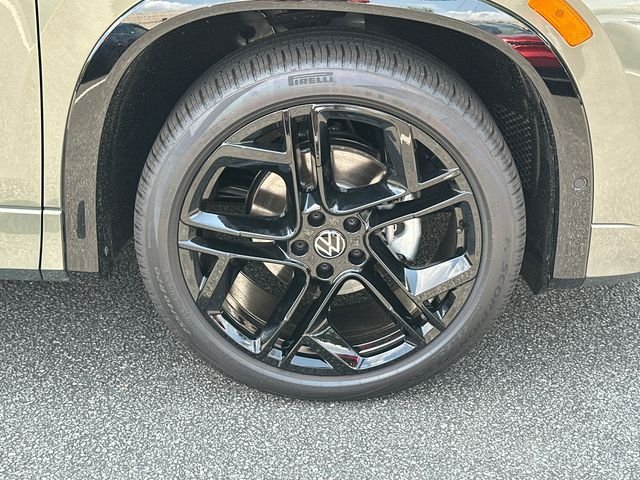 New 2026 Green Volkswagen 2.0T SE R-Line Black image 12