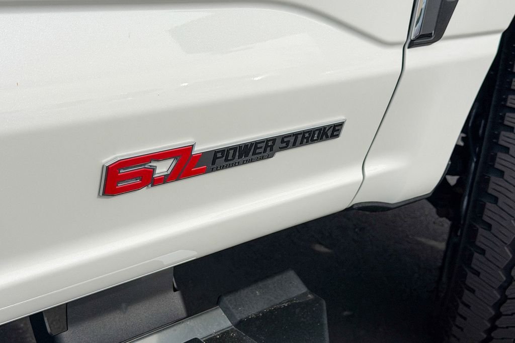 New 2026 Star White Metallic Tri-Coat Ford F-250® Lariat® image 6
