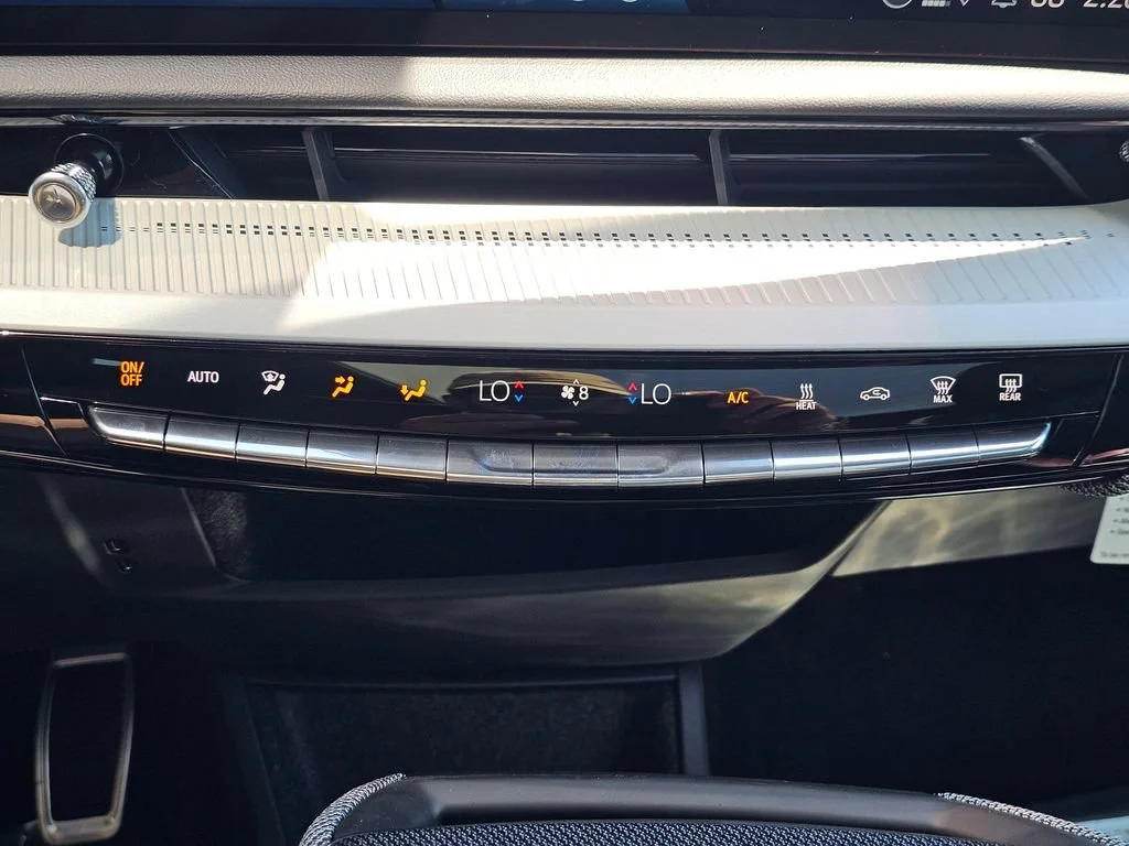 New 2026 Vibrant White Tricoat Cadillac Sport image 31