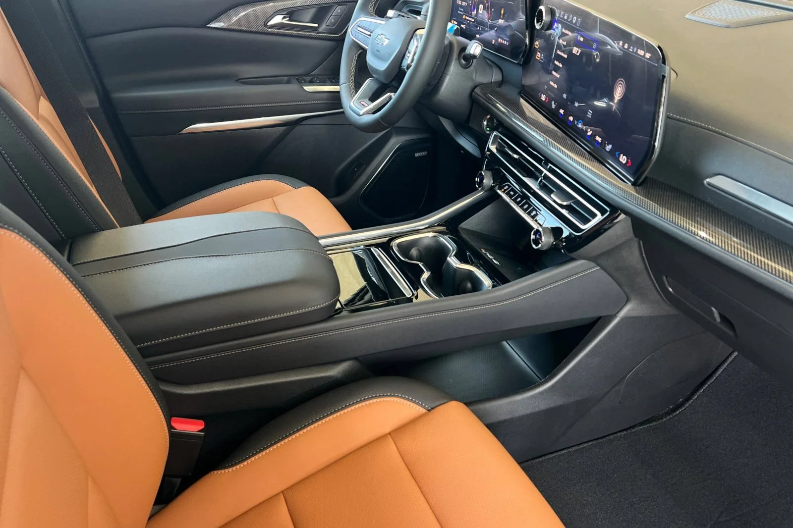 New 2027 Sandstone Gray Chevrolet Z71 image 17