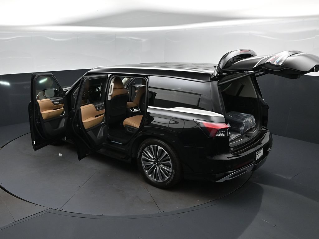 New 2027 BLACK OBSIDIAN INFINITI Luxe 2WD image 2