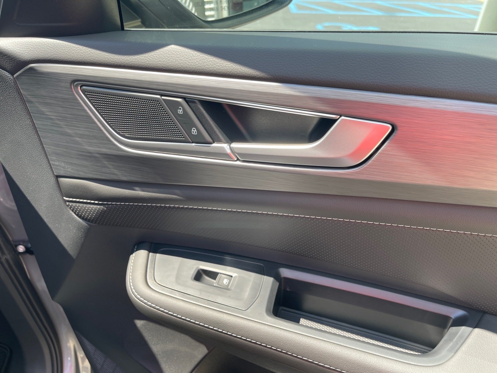 New 2026 Silver Mist Metallic Volkswagen SE image 19